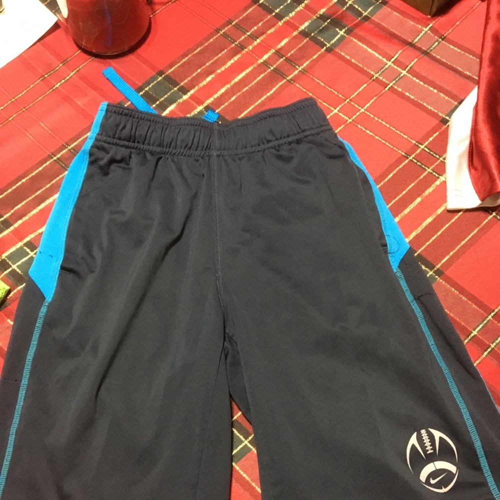 Lightly used boys Medium Nike shorts